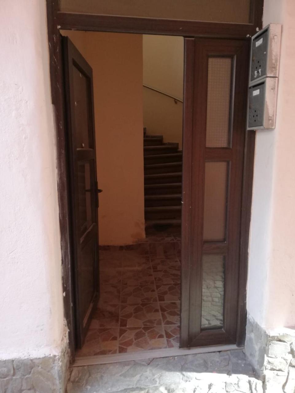 Leyla Hostel Braşov Esterno foto