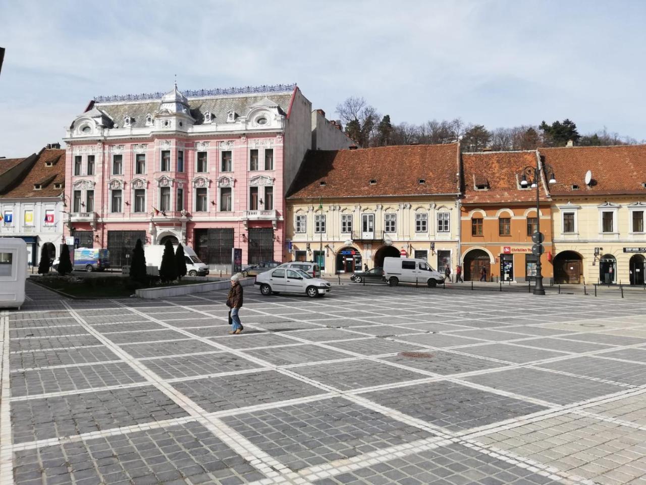 Leyla Hostel Braşov Esterno foto